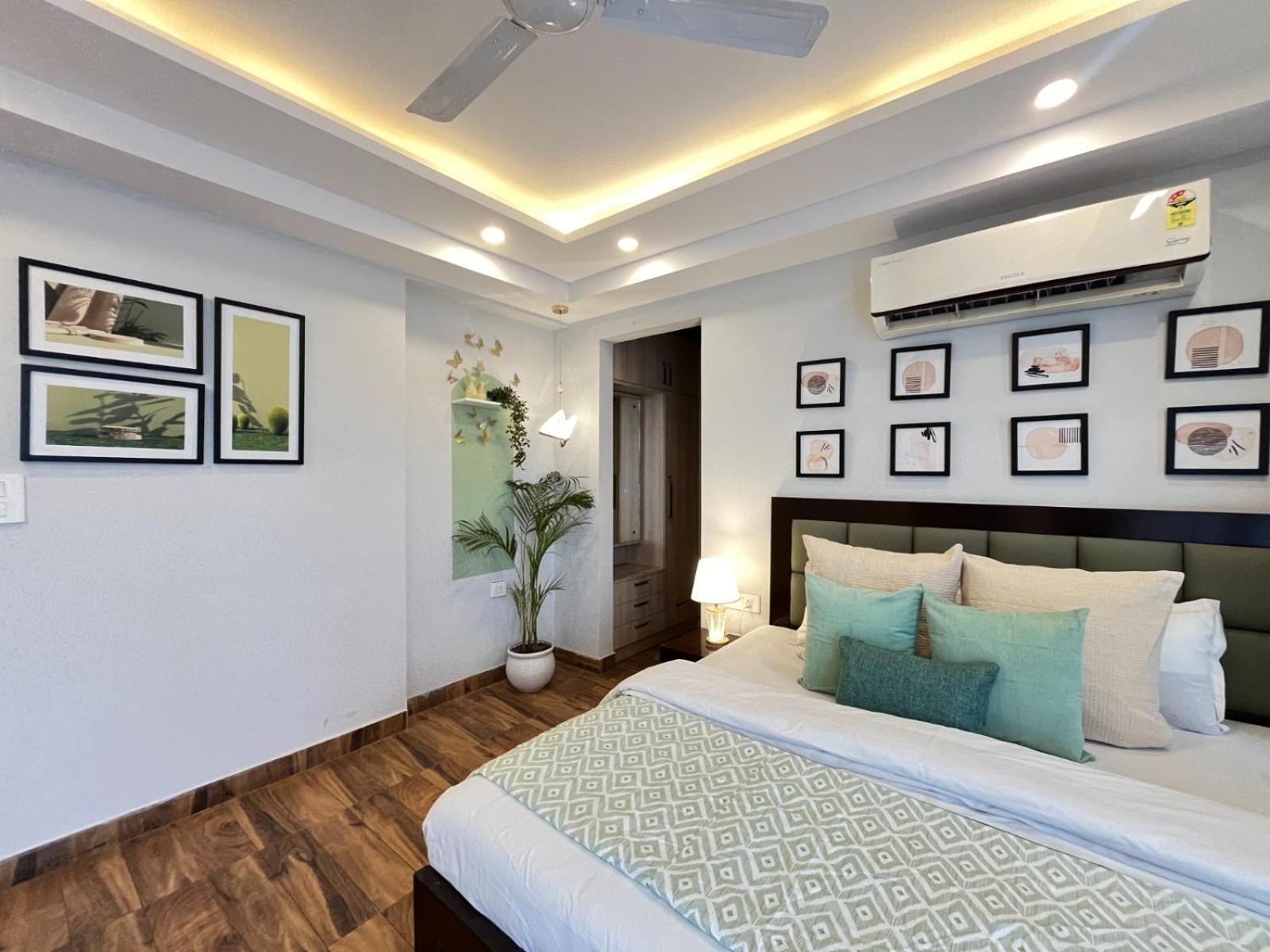 Bedchambers Medicity Serviced Apartments In Гургаон Экстерьер фото
