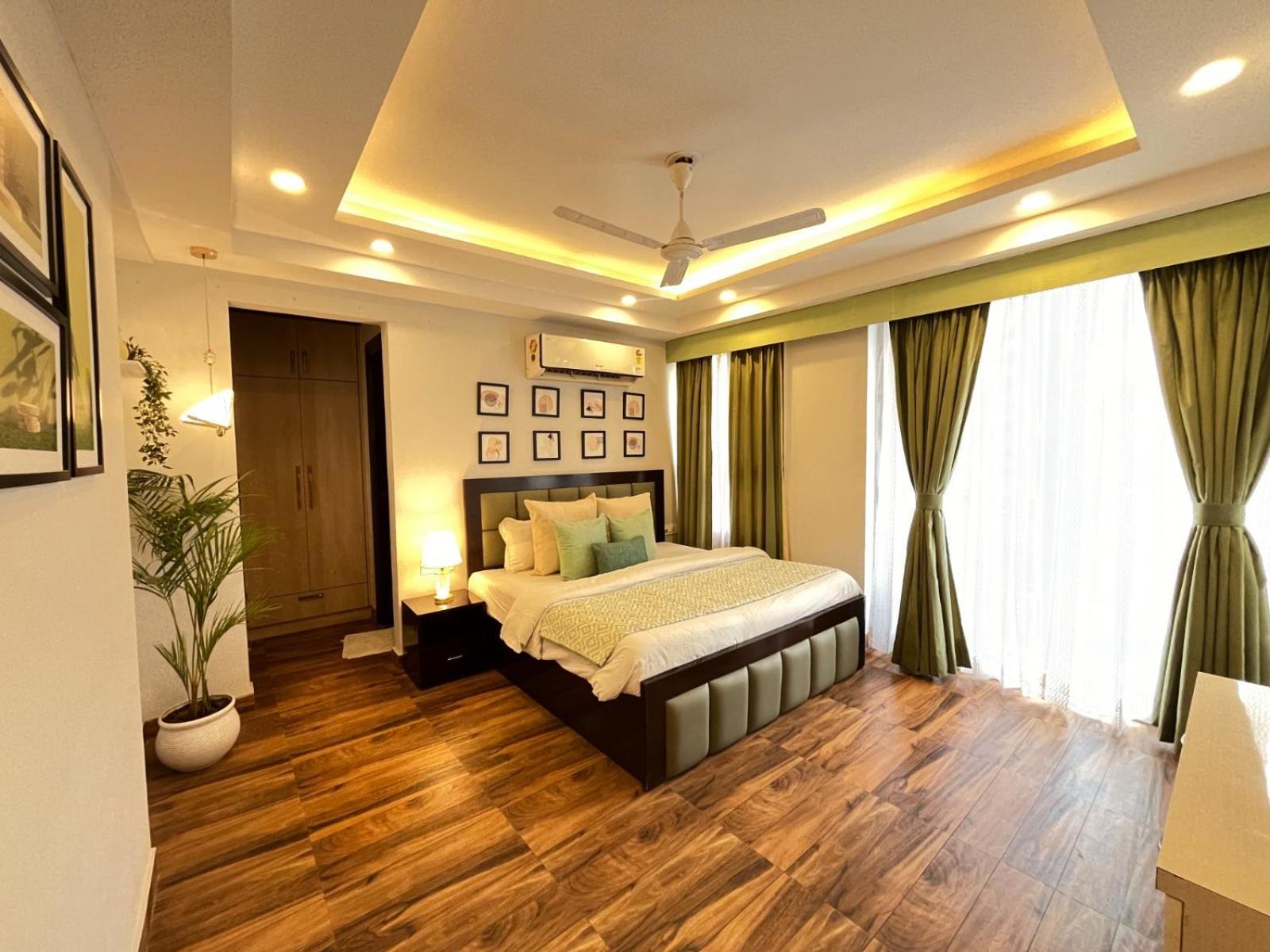 Bedchambers Medicity Serviced Apartments In Гургаон Экстерьер фото