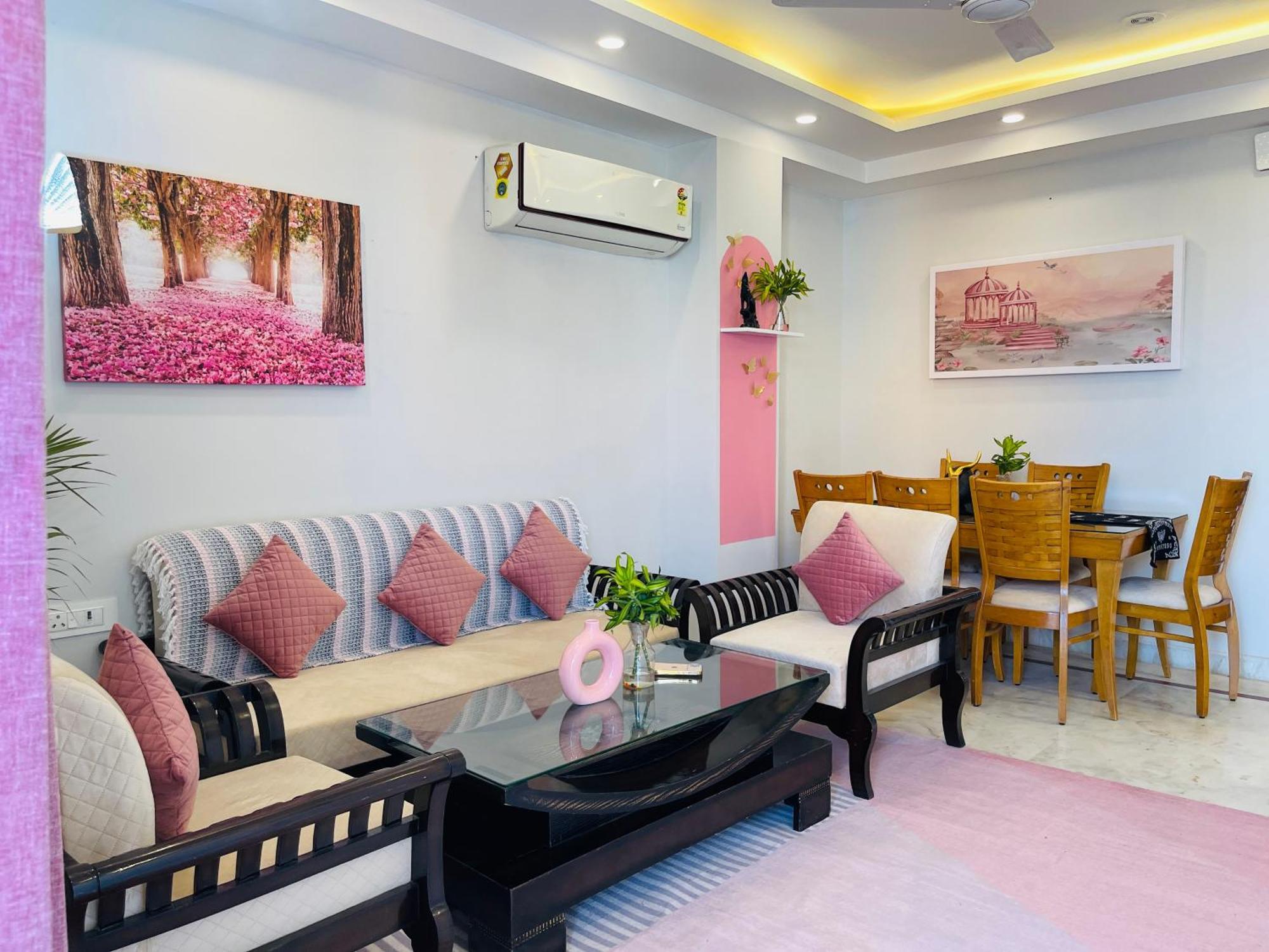 Bedchambers Medicity Serviced Apartments In Гургаон Экстерьер фото