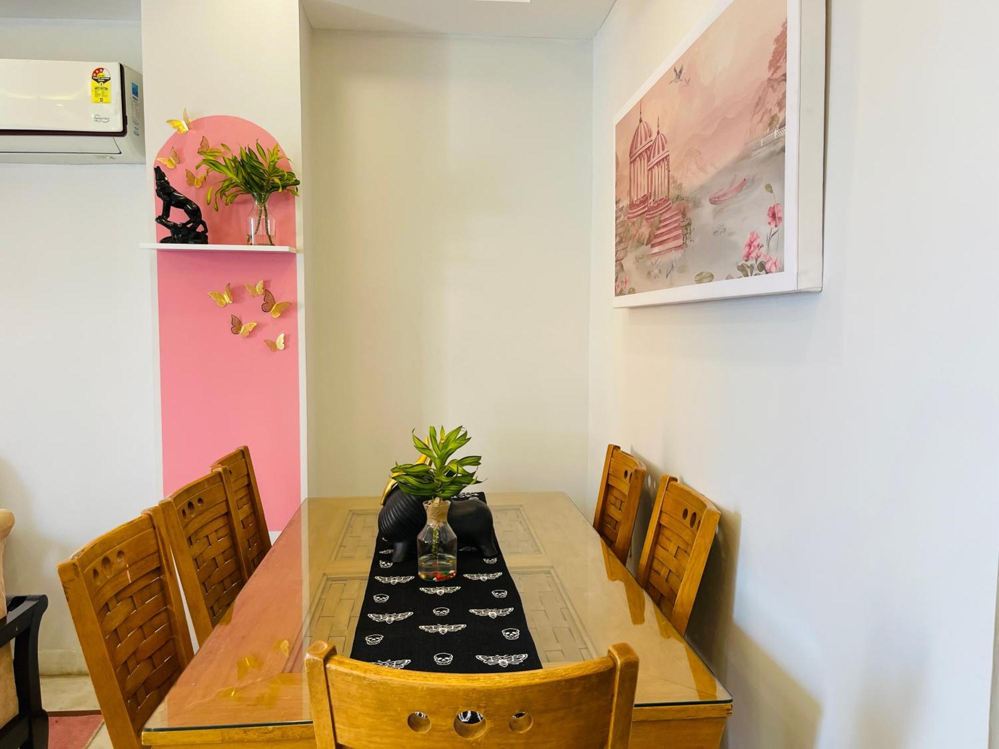 Bedchambers Medicity Serviced Apartments In Гургаон Экстерьер фото